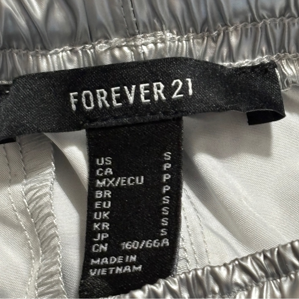 Forever 21 Silver Metallic Jogger Pants High Rise Elastic Waist S - Picture 5 of 6